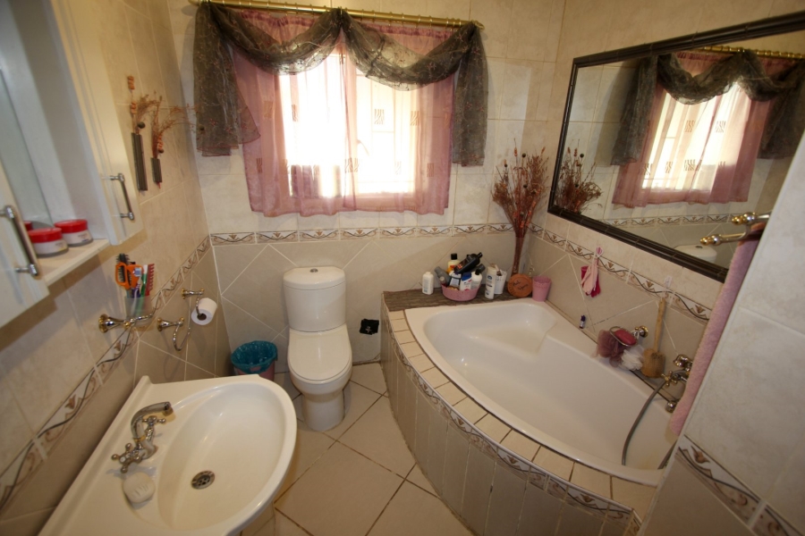 3 Bedroom Property for Sale in Riebeeckstad Free State